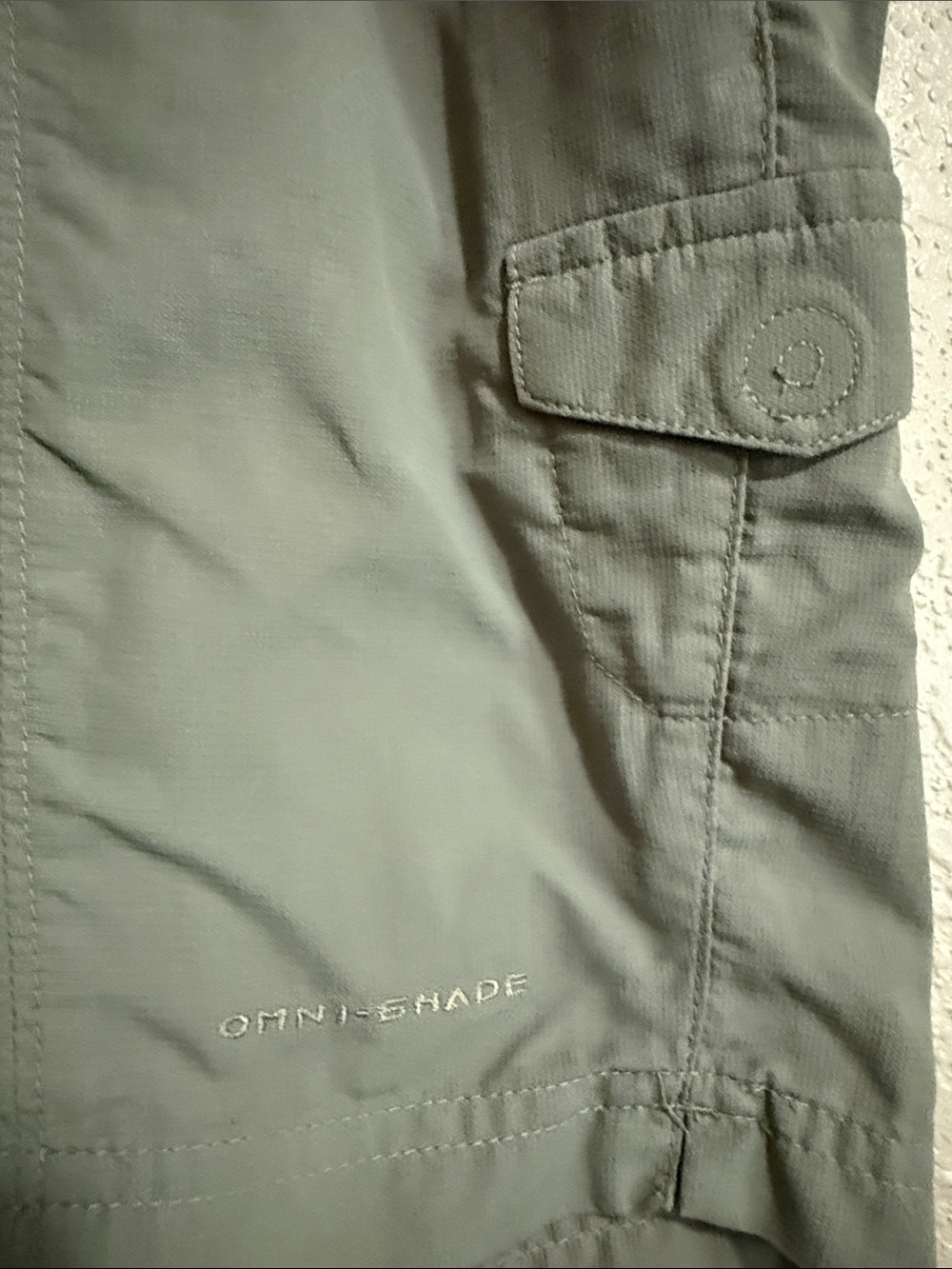Columbia Women's Lightweight Olive Green Outdoor Shorts Size 12 - Picture 3 of 6